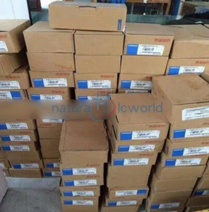 1 Stück neuer Omron Servomotor R88M-K75030H-B-Z - Bild 1 von 1