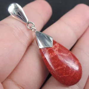 Gioielli con ciondolo in corallo rosso naturale a forma di lacrima in argento... - Foto 1 di 7