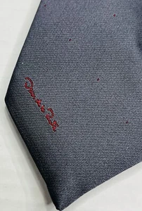 Oscar de la Renta 95% poly / 5% silk 56X4 pointed tie made in United States - Picture 1 of 8