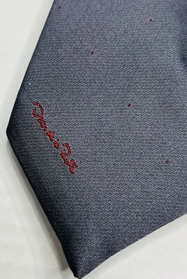Corbata Oscar de la Renta 95% Poli/5% Seda 56X4 Punta Hecha en Estados Unidos Foto 1 de 4