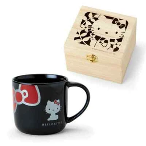 Taza Sanrio Hello Kitty Taza Caja Madera Negra Ancho 12cm Hecha en Japón NUEVA - Imagen 1 de 15