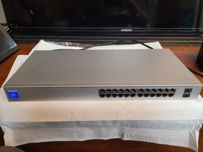 Ubiquiti UniFi USW‑24‑POE Gigabit Ethernet Switch – Working Condition - Image 1 of 4