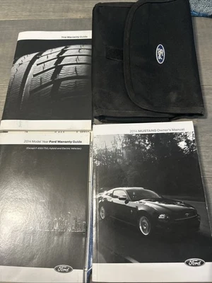 Комплект руководств по гарантии для владельцев Ford Mustang 2014 года с чехлом от оригинального производителя - Изображение 1 из 3