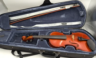 Carlo Robelli EST, 1932, 3/4 Violin P-103, Full Set, With Hard Case - Image 1 of 4