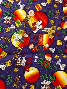 2011 Halloween Scenic Charlie Brown Lucy Snoopy Woodstock BOO Purple Fabric 31in