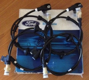 Ford Sierra Cosworth Kit Sensore ABS Anteriore e Posteriore Nuovo RS500 3DR Zaffiro 2WD 4WD - Foto 1 di 1