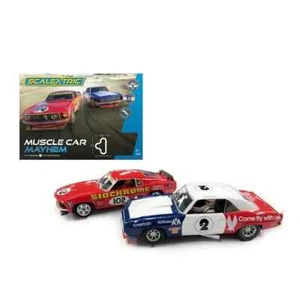 Scalextric - Muscle Car Mayhem Mustang vs Camaro - Juego de carreras de autos ranura 1:32 C1449T - Imagen 1 de 4