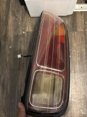 Luz trasera genuina lado del conductor izquierda Lexus SC400 SC300 1997-2000 OEM Foto 1 de 3