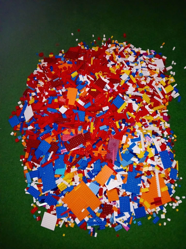 Lego Bausteine (Rot, Weiß, Blau usw) 12 kg - Bild 1 von 1