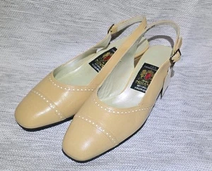 NWOB Les Chaussures MIHAMA Motomachi Yokohama Beige Flat Japan 24 US 6.5 ¥18,500 - Picture 1 of 21