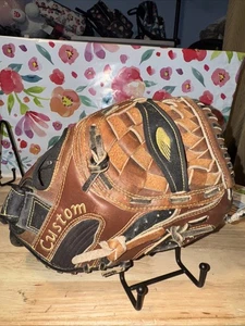Champro Sports 2000 Youth Fielders Glove 9inch. Broken In Ready To Use. - Picture 1 of 11