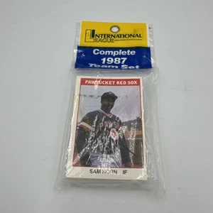 Juego de equipo de los Medias Rojas Pawtucket de la Liga Internacional 1987 sellado - Imagen 1 de 2