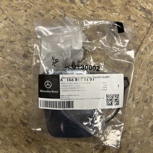NEW OEM Mercedes Front Bumper Chrome Tow Hook Cap A1668851401 ML550 ML350 12-15 - Foto 1 di 3