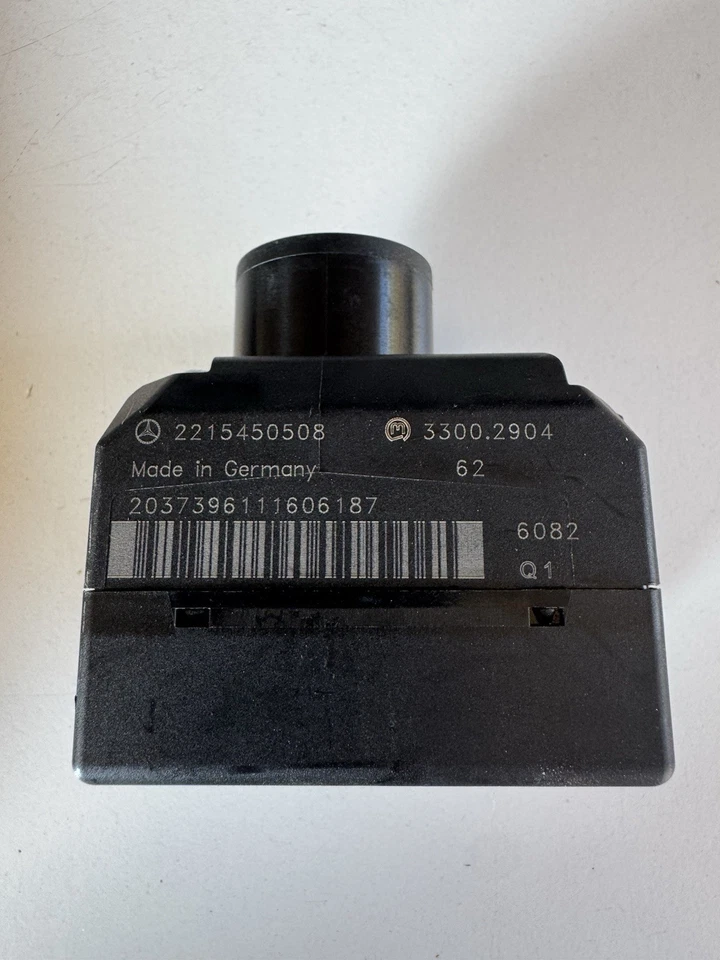 07-08 Mercedes W221 S550 CL63 AMG Ignition Switch Module 2215450508 OEM - Image 1 of 4