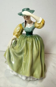 ROYAL DOULTON ENGLAND PORCELAIN FIGURINE "BUTTERCUP" HN2309 - Picture 1 of 6