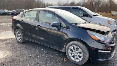 12 13 14 15 16 17 KIA RIO puerta delantera cristal/ventana derecha Foto 1 de 4