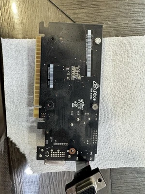 Tarjeta de gráficos de bajo perfil MSI GeForce GT 710 2 GB DDR3 2GD3 Foto 1 de 2