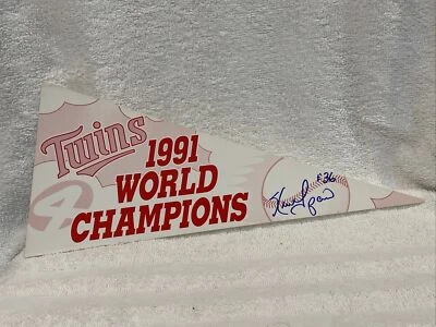Sweet Kevin Tapani 亲笔签名 1991 年世界大赛 Pennant,明尼苏达双胞胎,很好! — 第 1/4 张图片