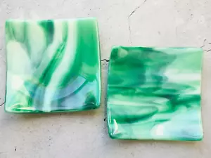 Lote de 2 placas trivet cuadradas de vidrio artístico mármol blanco verde - Imagen 1 de 9