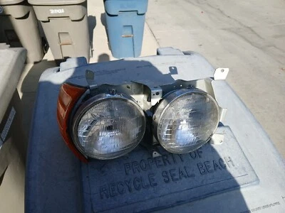 MERCEDES BENZ 350SL 450SL 380SL MONTAJE FARO DERECHO GENUINO Foto 1 de 3