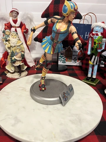 DC Bombshells BIG BARDA DC Collectibles Statue Cover