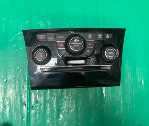 2013-2014 Chrysler 300 AC Heater Climate Control 1UV82DX8AB - Picture 1 of 4