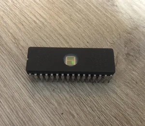 5 PIEZAS AM27C040-120DC AM27C040 27C040 UV EPROM 4M AMD DIP-32 IC B2AM - Imagen 1 de 2