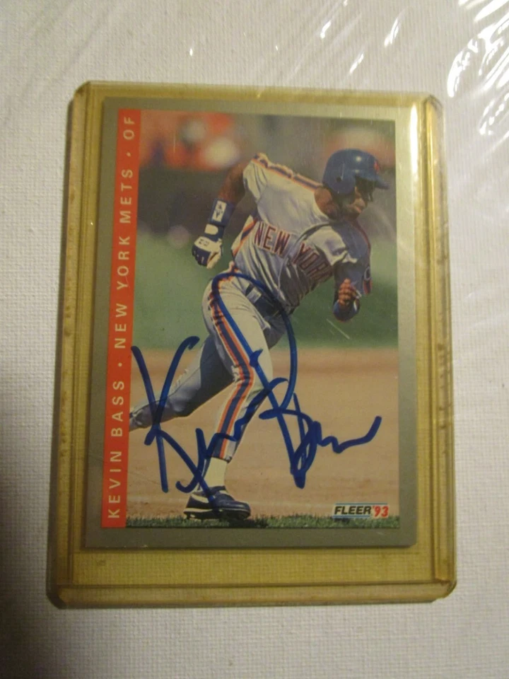 Signed Autographed 1993 Fleer New York Mets Baseball Card #466 Kevin Bass - Image 1 of 1