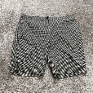 New York and Company Manhattan Chino Shorts Womens 18 Black White Plaid 12" Insm - Picture 1 of 10