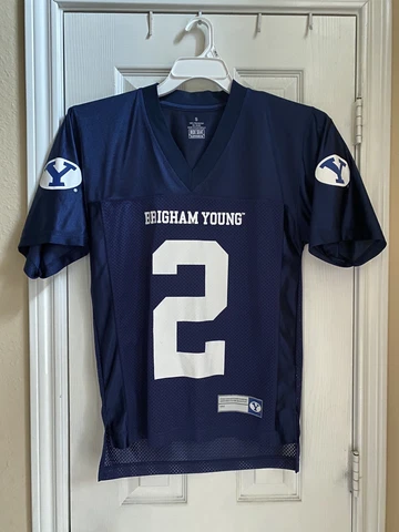 BYU Cougars College Football Jersey Men's Size Small Pau'u Brooks Ellis Lee Cover