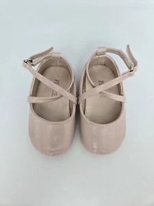 Shoes for Baby girls 6-12 months - Picture 1 of 4