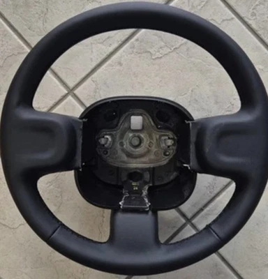 VOLANTE STERZO ORIGINALE FIAT PANDA DAL 2015 IN POI (312-319)  - Immagine 1 di 4