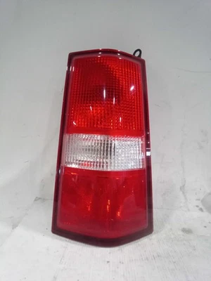 2019 GMC Savana 3500 Right Tail Light Assembly - White, Used, 148k Miles Foto 1 de 4