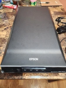 Epson Perfection V600 Photo Scanner With Power Cords, USB Cable - Tested/Working - Afbeelding 1 van 15