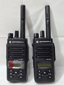 Motorola MOTOTRBO XPR 3500 Two Way Radio "NEW WITH OUT CHARGERS" - Zdjęcie 1 z 13