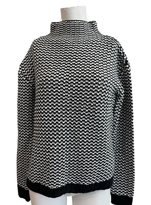 Suéter de punto grueso mediano para damas cuello alto falso negro blanco Foto 1 de 4