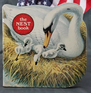 A Golden Shape Book The Nest Book 5943 1968 FREE SHIPPING!!! - Picture 1 of 12