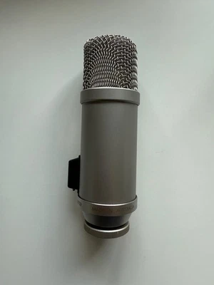 RØDE Broadcaster Large-Diaphragm Condenser Microphone - Image 1 of 4