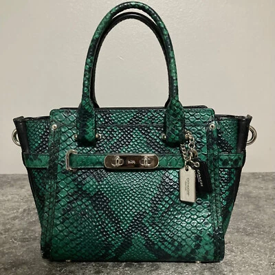 Bolso de Mano Coach Cuero Verde Swagger Estampado de Serpiente Mini Pequeño Plateado Pequeño Foto 1 de 4