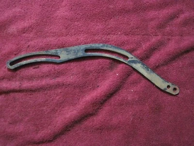 Soporte superior de ajuste del alternador de aire acondicionado Buick V-8 Foto 1 de 2