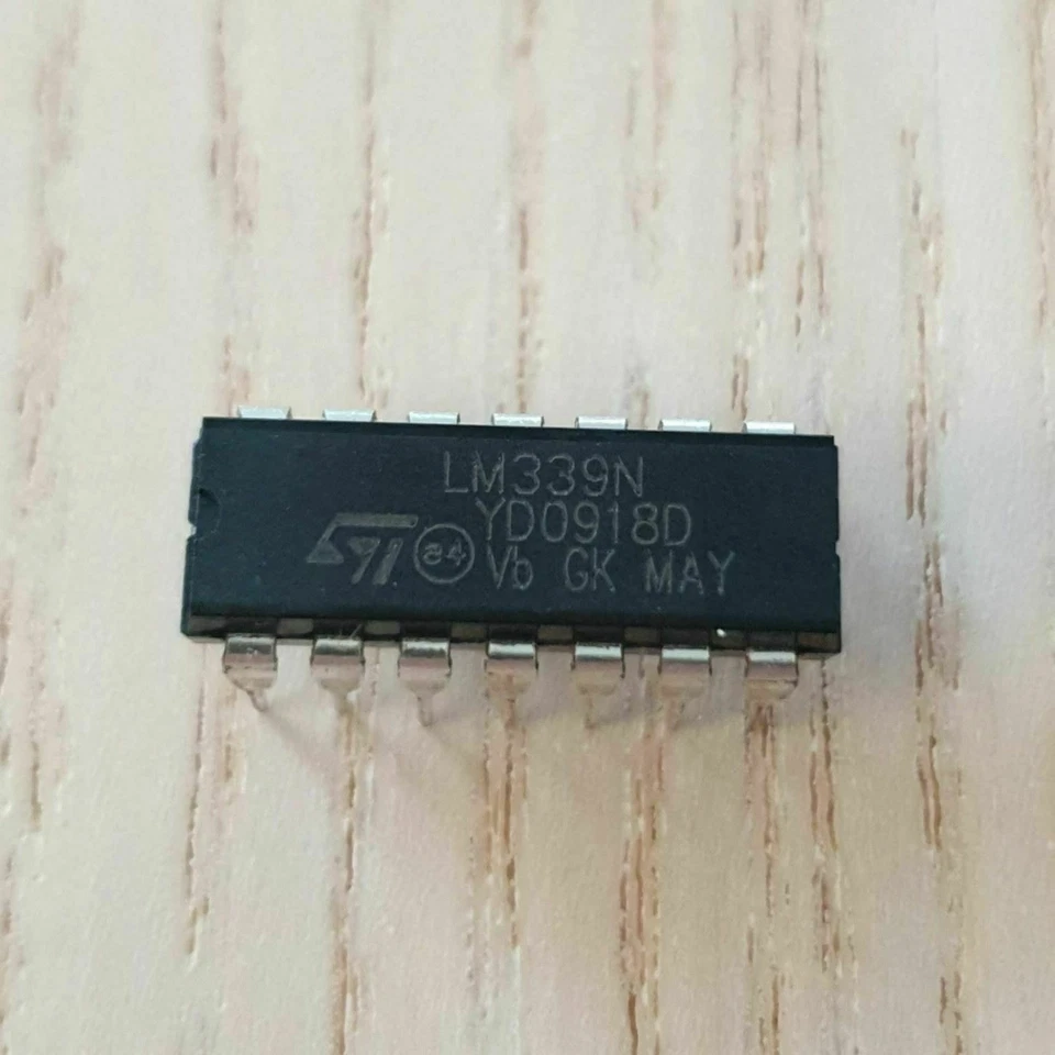 LM339N Quad Comparator AU STOCK FAST POSTAGE - image 1 of 1