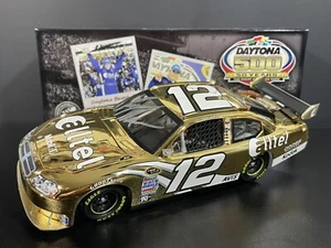 Ryan Newman #12 handsigniert Daytona 500 Win 2008 Gold Dodge NASCAR 1/24 Die-Cast - Bild 1 von 13