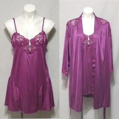 Conjunto de lencería y bata vintage Miss Elaine púrpura satinada pequeña/mediana-grande Foto 1 de 4