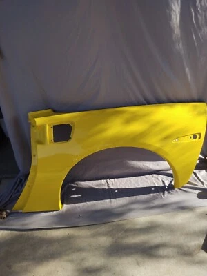 Задняя четверть панели пассажирского купе Corvette C6 05–13 годов выпуска - Изображение 1 из 4