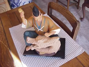 RARE,VINTAGE, HAKATA URASAKI DOLL CARVER WORKING ON DRAGON HEAD, 1950 ERA - Picture 1 of 10