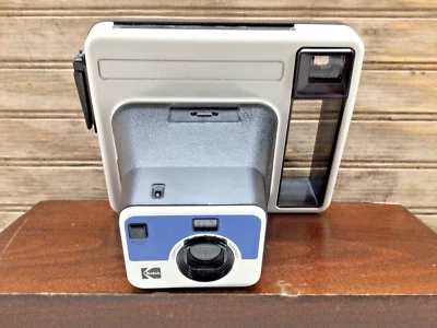 The Handle KODAK Instant Camera Collectable Vintage NOT TESTED - Image 1 of 4