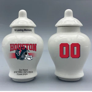 Mini urna de cerámica para tema de fútbol americano Houston Texans, texto y número personalizados - Imagen 1 de 5