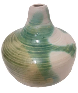 Vintage Handmade Clay Art Pottery Glazed Green Swirled Hobbyist Bud Vase SIGNED! - Picture 1 of 9