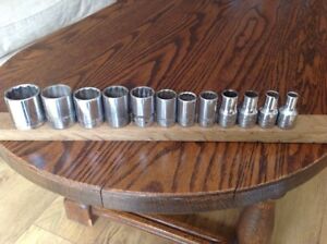 12 Halfords Sockets 1-1/4" To 3/8" AF With 1/2" Drive.