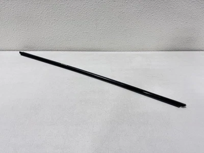 2017 - 2020 BMW 430I F33 PORTA DIANTEIRA ESQUERDA DO LADO DO MOTORISTA MOLDURA FABRICANTE DE EQUIPAMENTO ORIGINAL Preto #8873 - Imagem 1 de 4